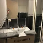 Le Concorde Hotel